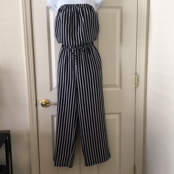 Beautiful navy blue and white pants suit romper - Picture 2 of 13